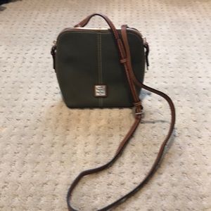 Dooney&Bourke cross bag
